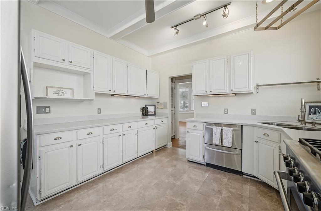 285 Lucile Ave Property Photo 16