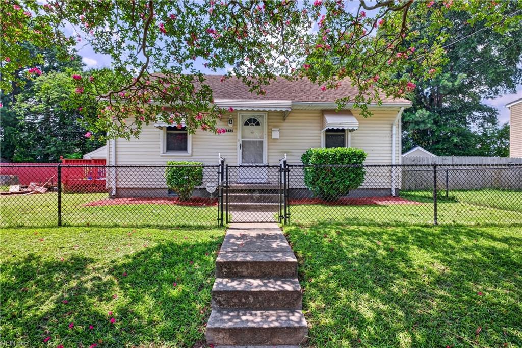 2425 Grandy Ave Property Photo 1