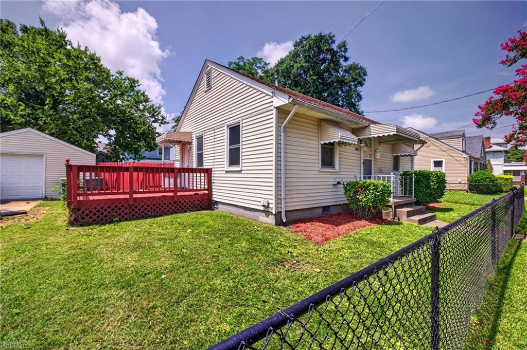 2425 Grandy Ave Property Photo 3