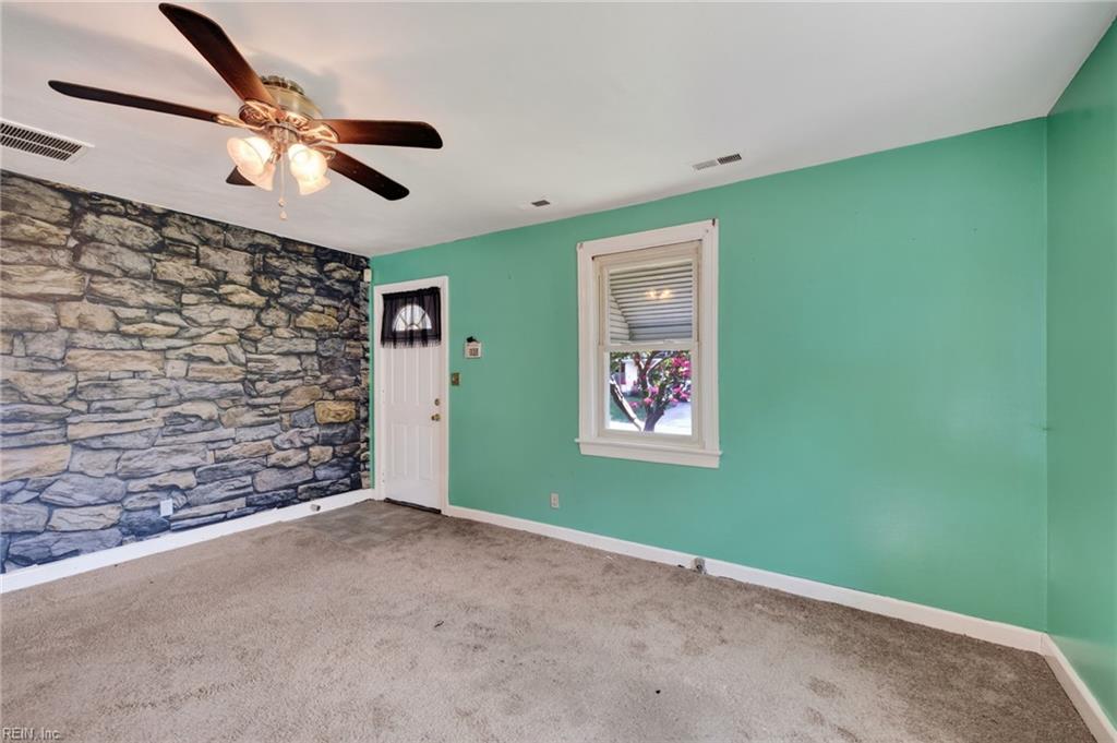 2425 Grandy Ave Property Photo 4