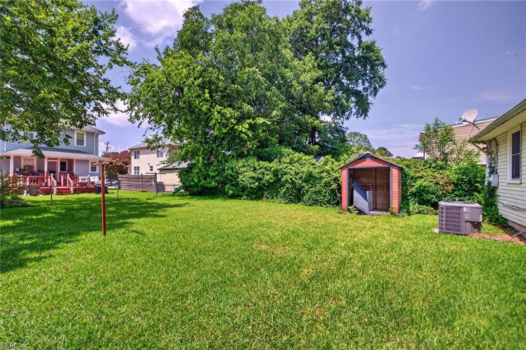 2425 Grandy Ave Property Photo 18