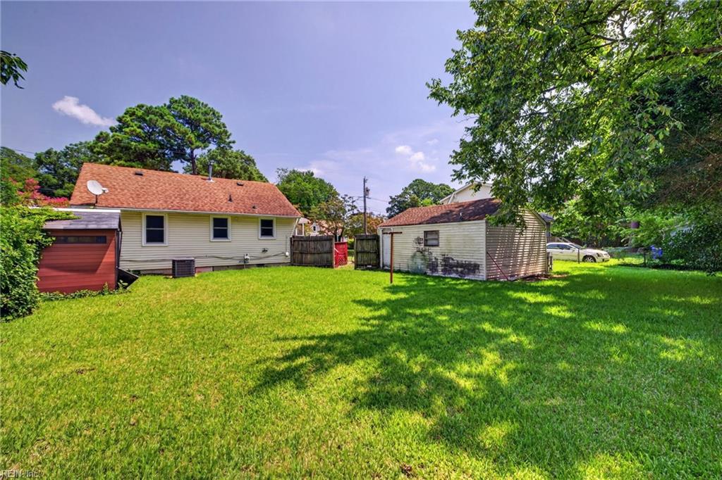 2425 Grandy Ave Property Photo 20