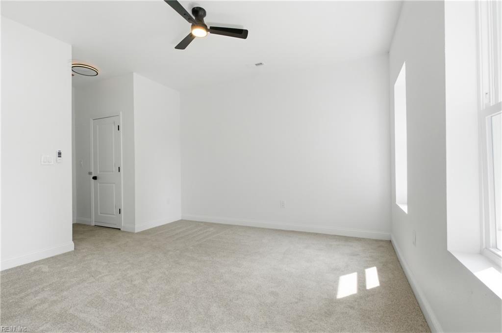 746 Johnson Ave Property Photo 21