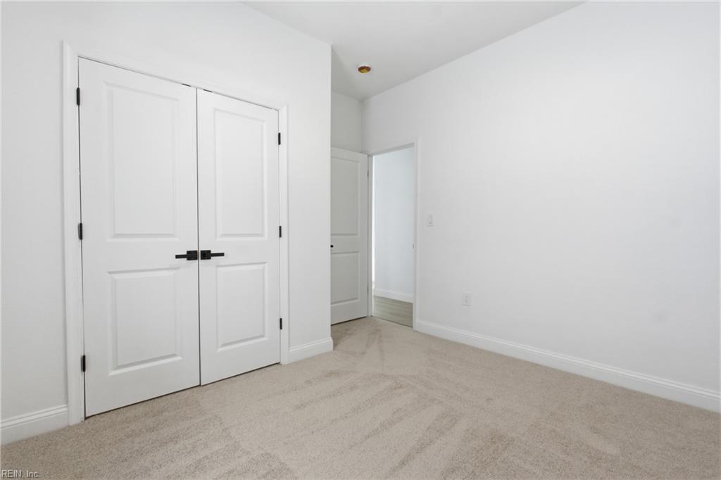 746 Johnson Ave Property Photo 24