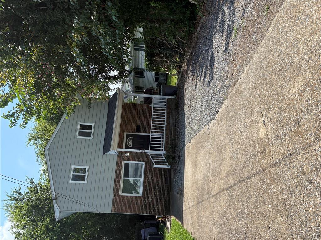 904 N Mallory St Property Photo 2