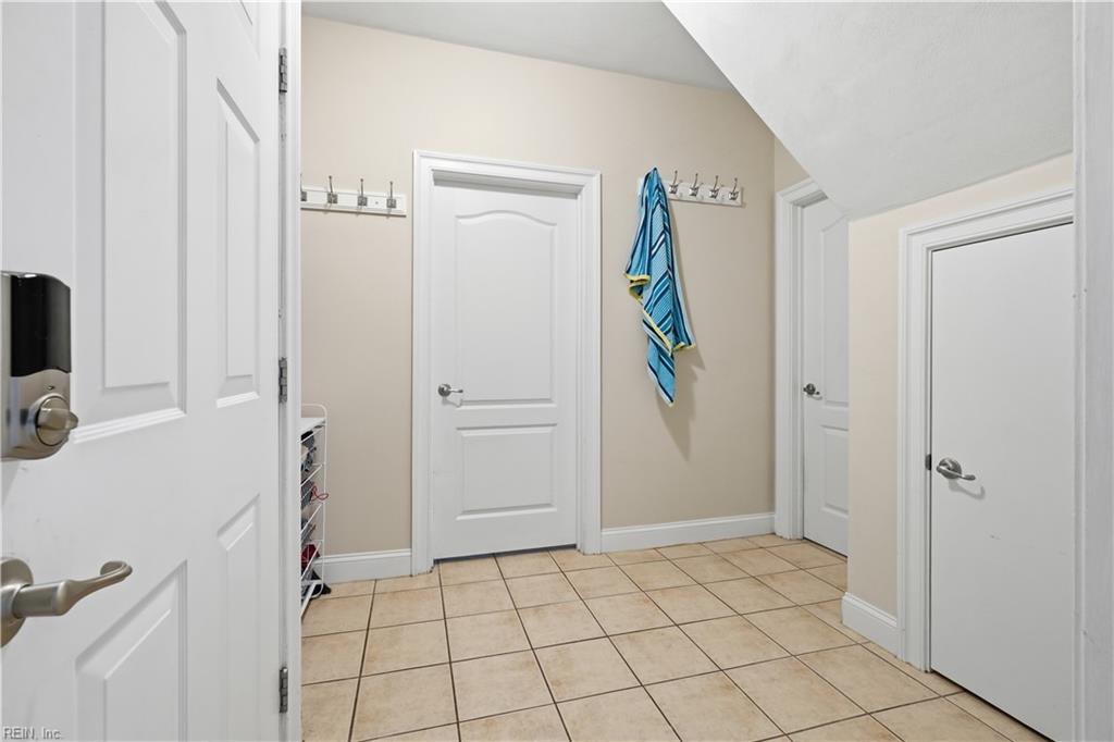 8922 Granby St Property Photo 27