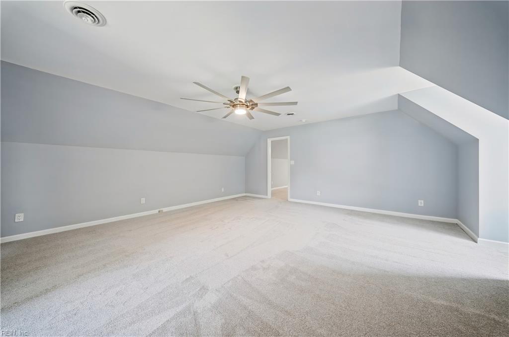 5101 James St Property Photo 27