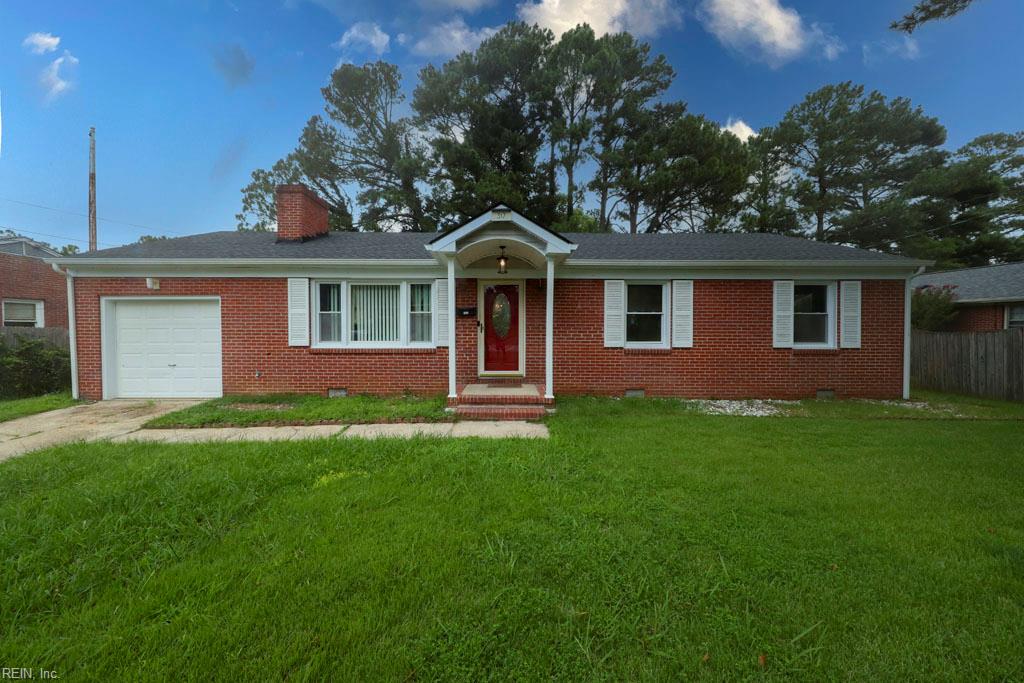 317 Beechmont Dr Property Photo 2