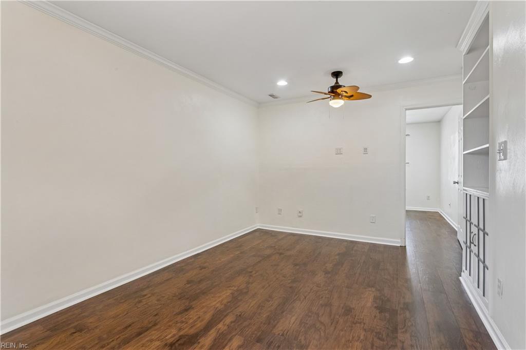 305 Greenfield Cres Property Photo 5
