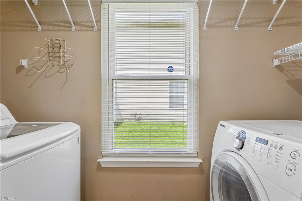 305 Greenfield Cres Property Photo 10