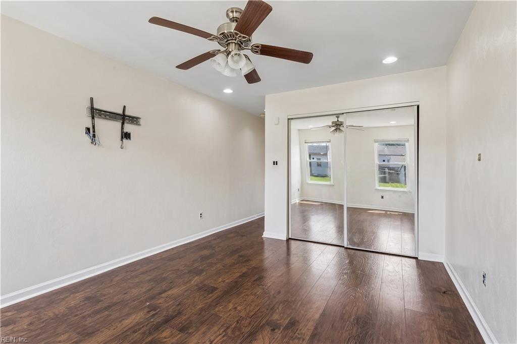 305 Greenfield Cres Property Photo 17