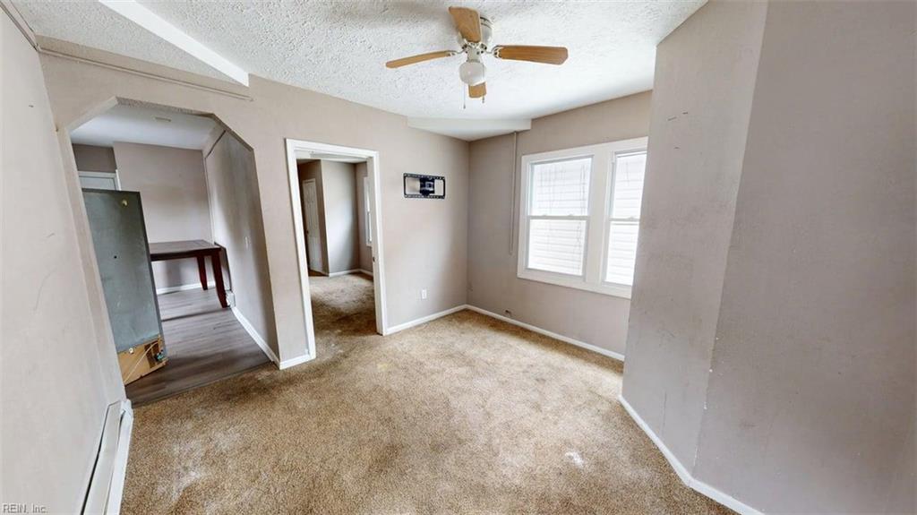 1121 35th St Property Photo 30
