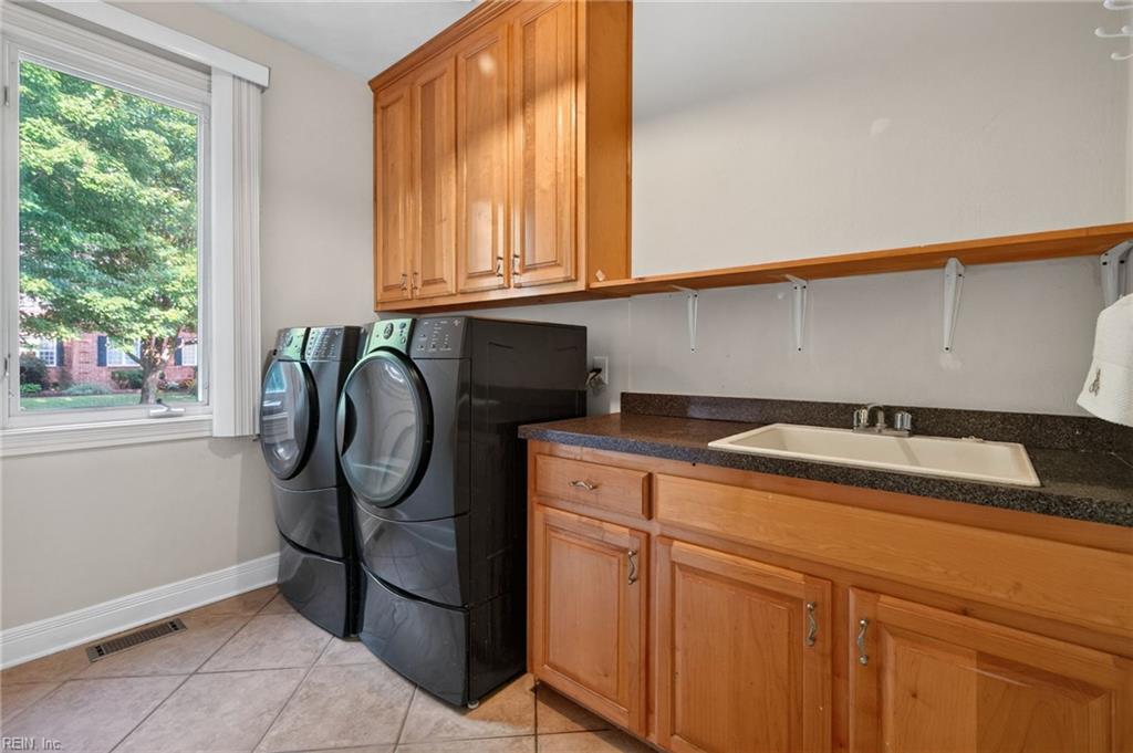 1500 Chandon Cres Property Photo 23