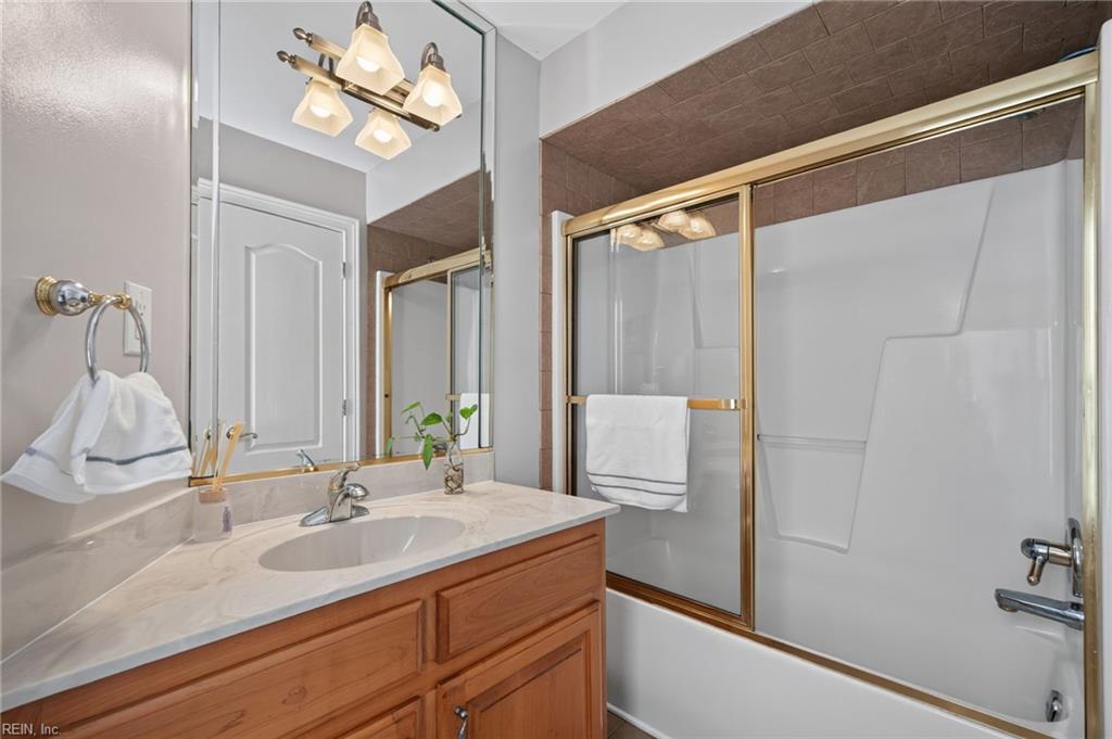 1500 Chandon Cres Property Photo 37