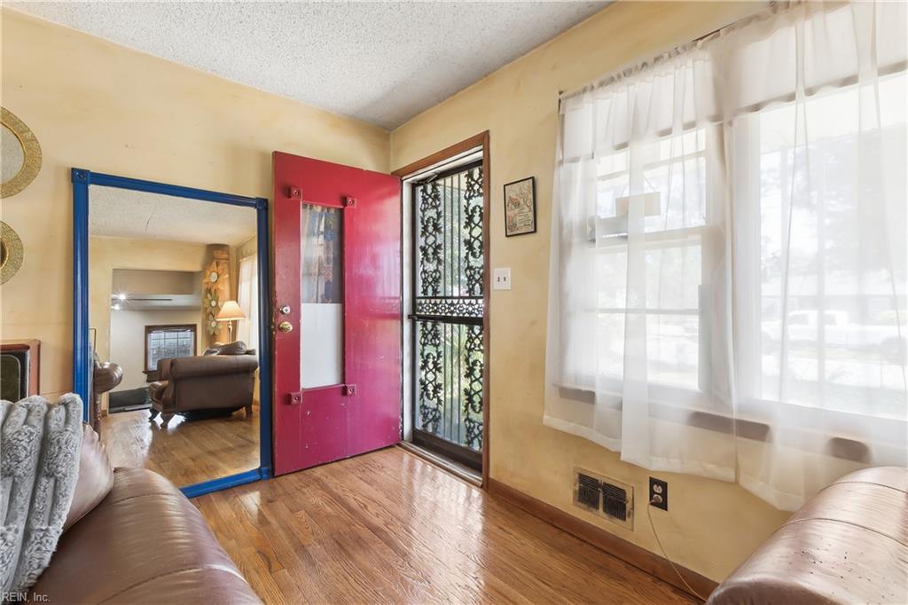 2403 Kennon Ave Property Photo 2