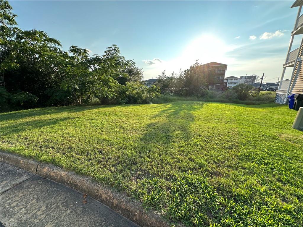 9505 7th Bay St Property Photo 1