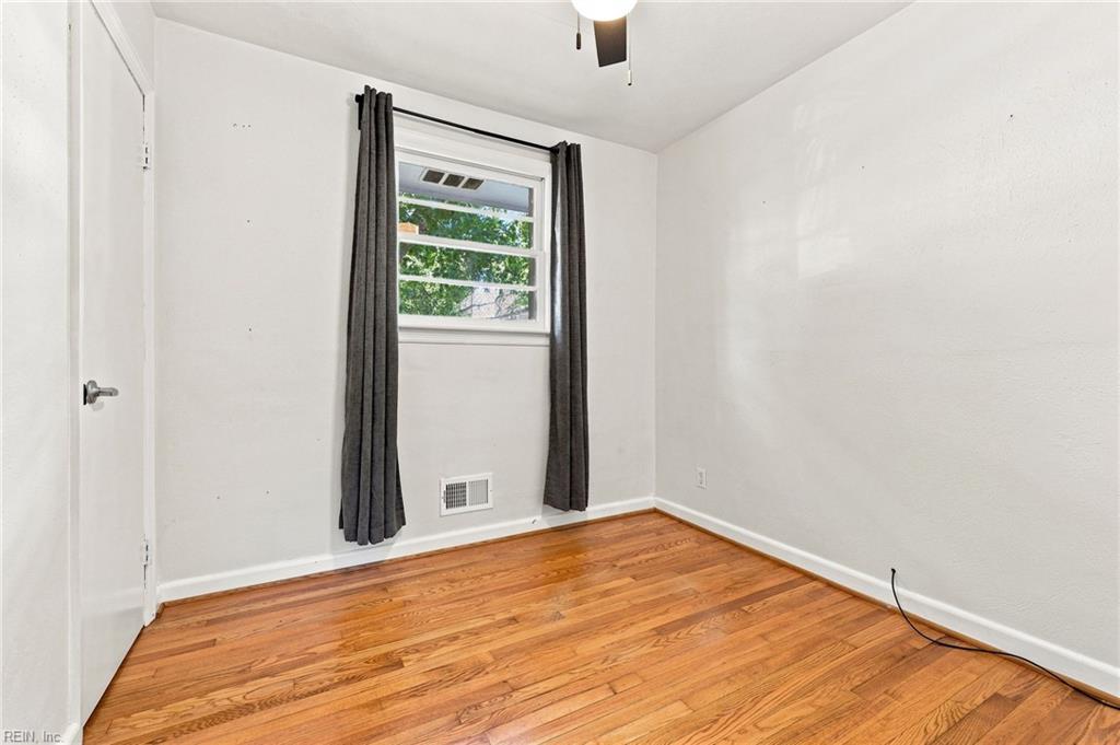 1208 Pineview Ave Property Photo 9
