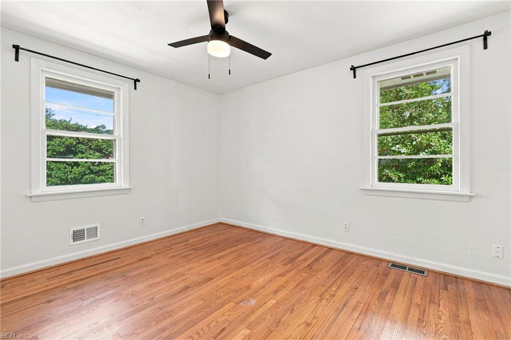 1208 Pineview Ave Property Photo 10
