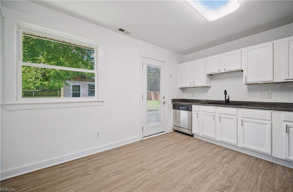 5025 Sancillio Dr Property Photo 8