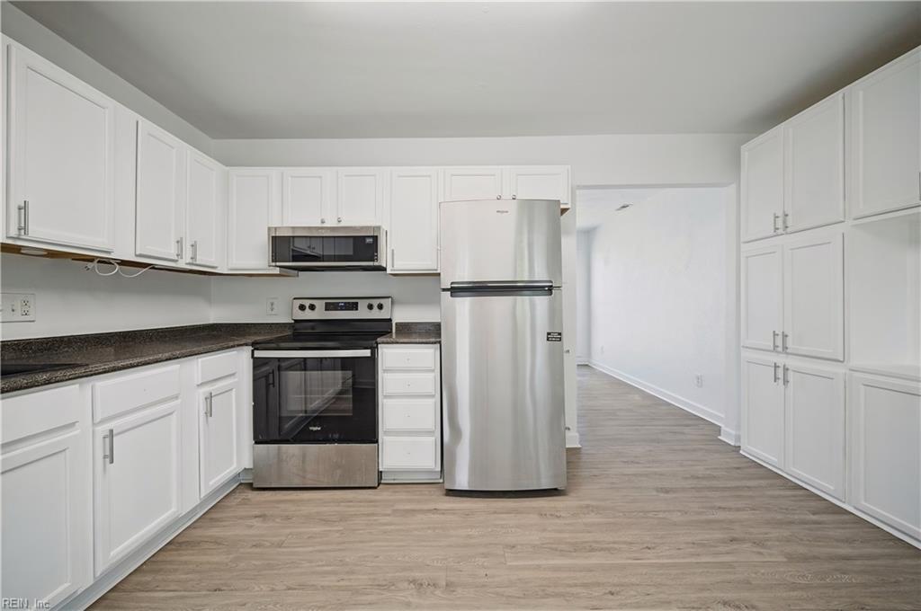 5025 Sancillio Dr Property Photo 9