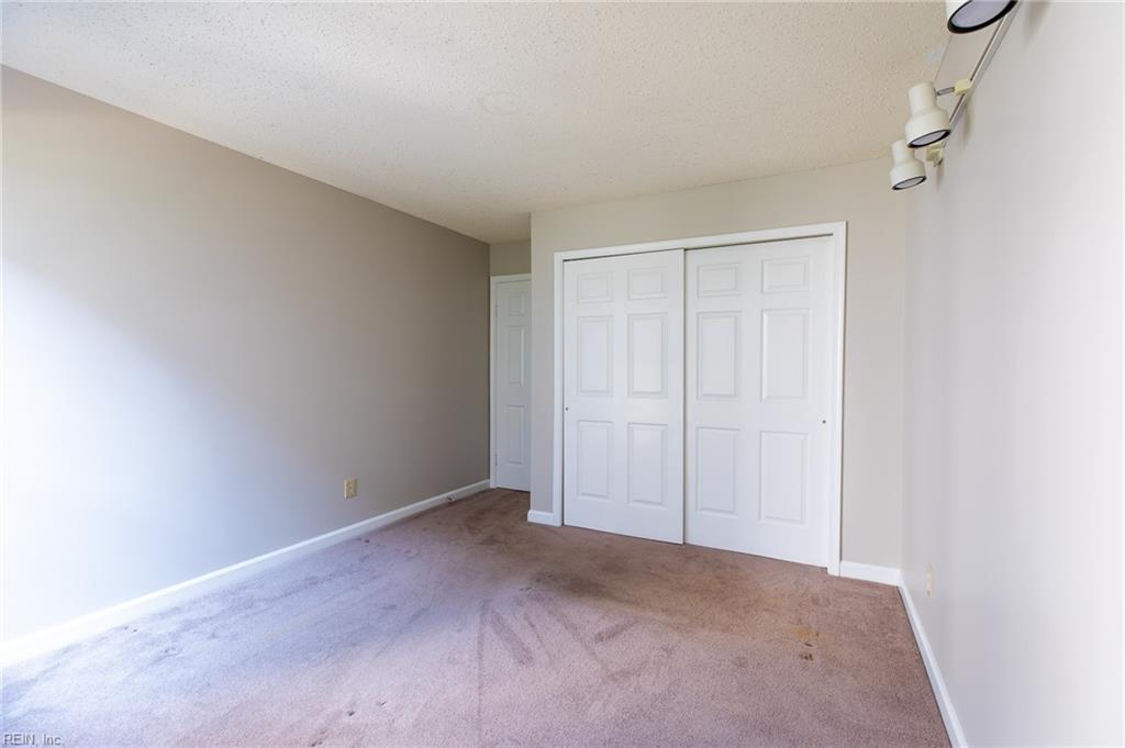 407 Harbour Pt Property Photo 16