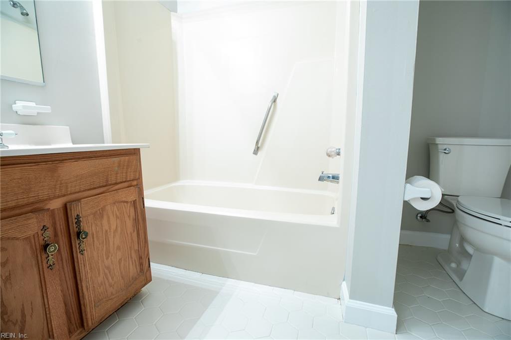 407 Harbour Pt Property Photo 25