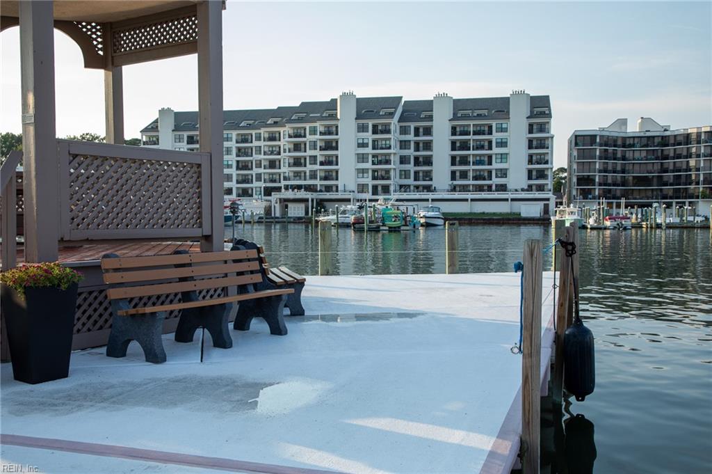 407 Harbour Pt Property Photo 39