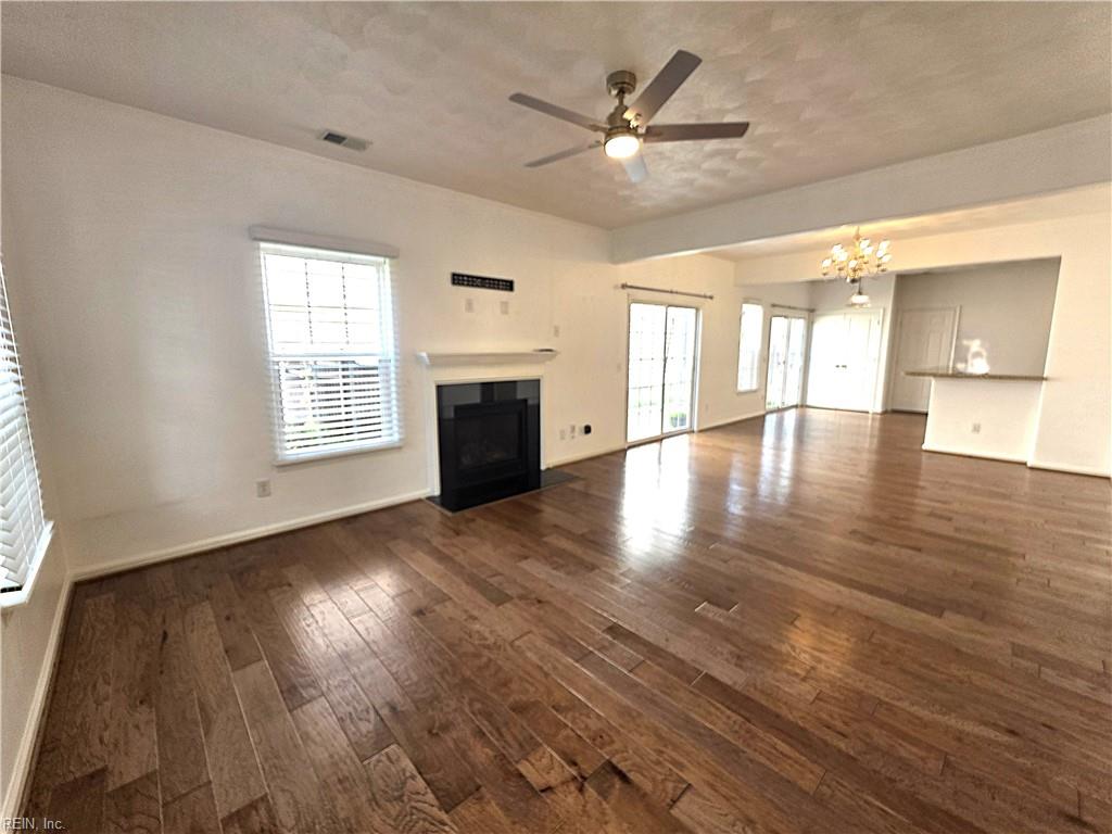 3386 Prices Fork Blvd Property Photo 4