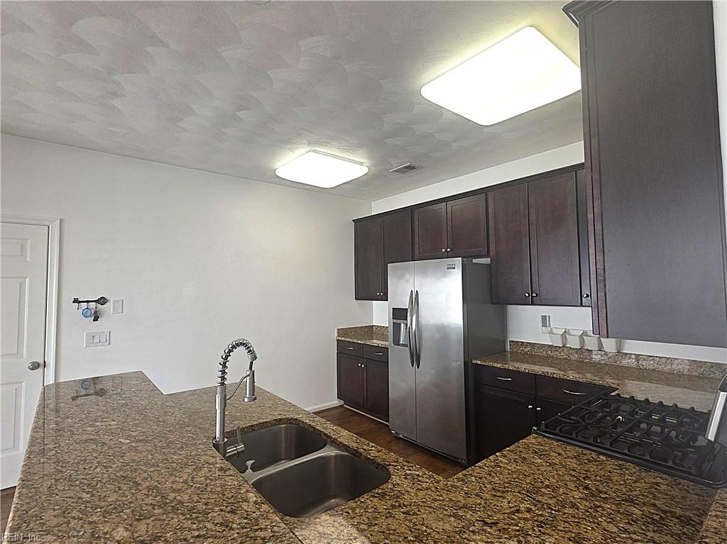3386 Prices Fork Blvd Property Photo 8