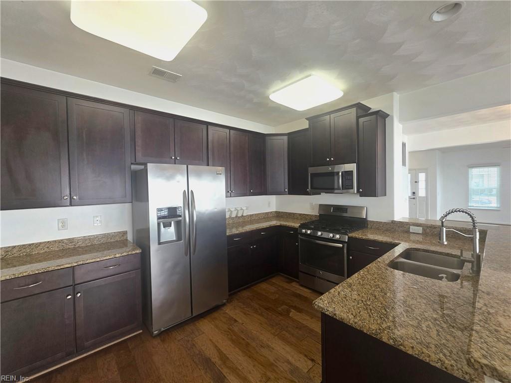 3386 Prices Fork Blvd Property Photo 9