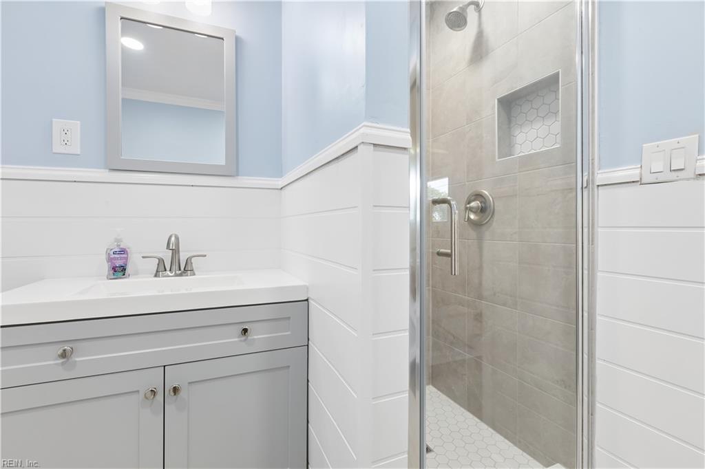 29 Adriatic Ave Property Photo 18