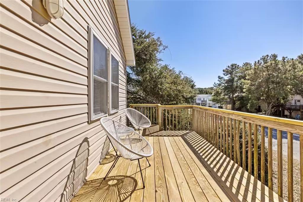 2027 Hampton St Property Photo 5
