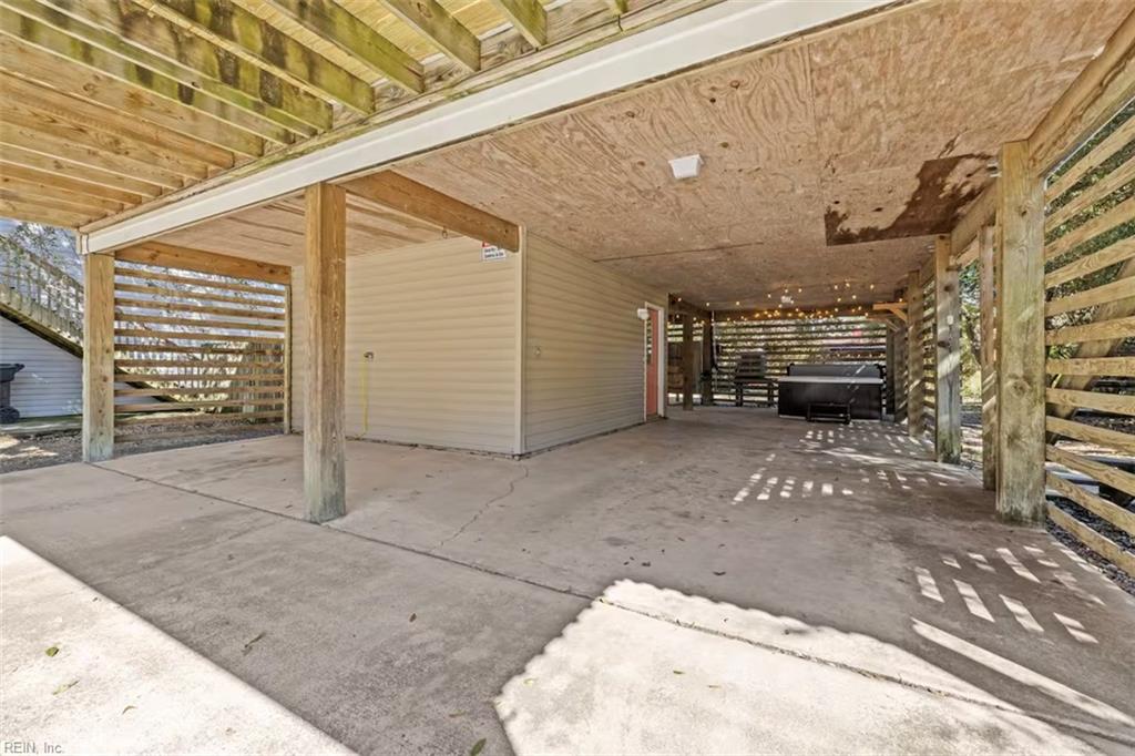 2027 Hampton St Property Photo 7