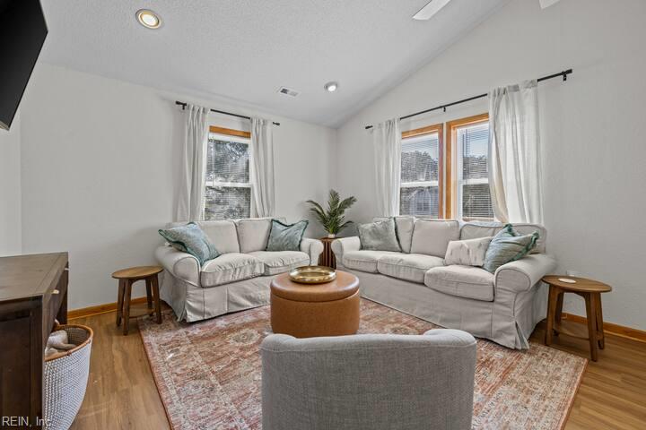 2027 Hampton St Property Photo 17
