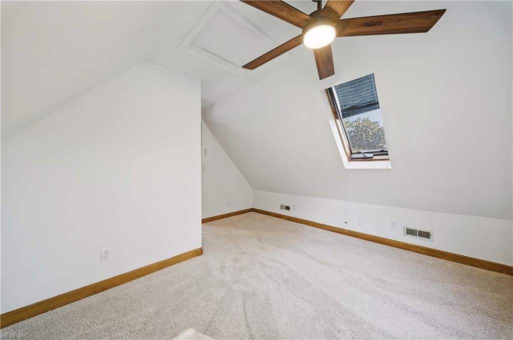 9323 Morwin St Property Photo 18