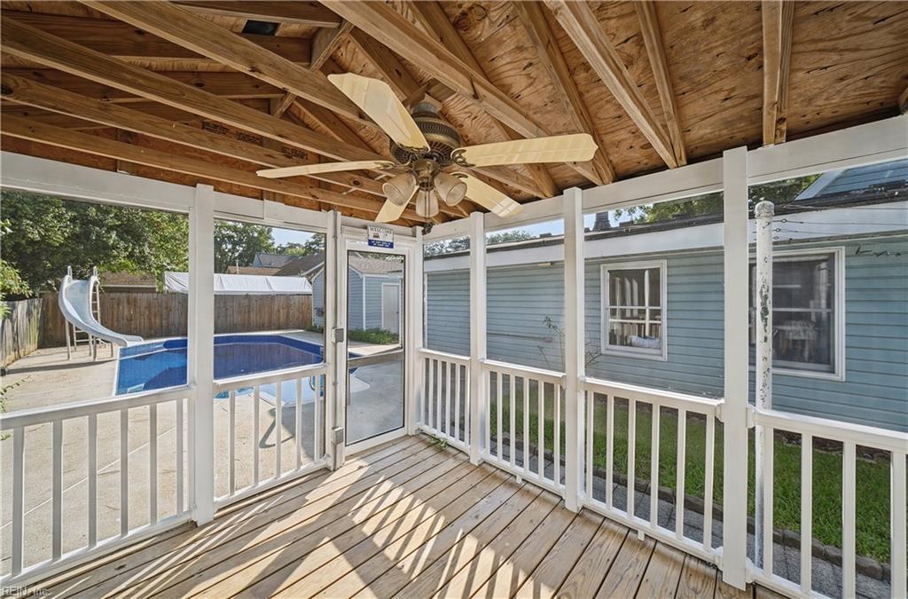 9323 Morwin St Property Photo 23