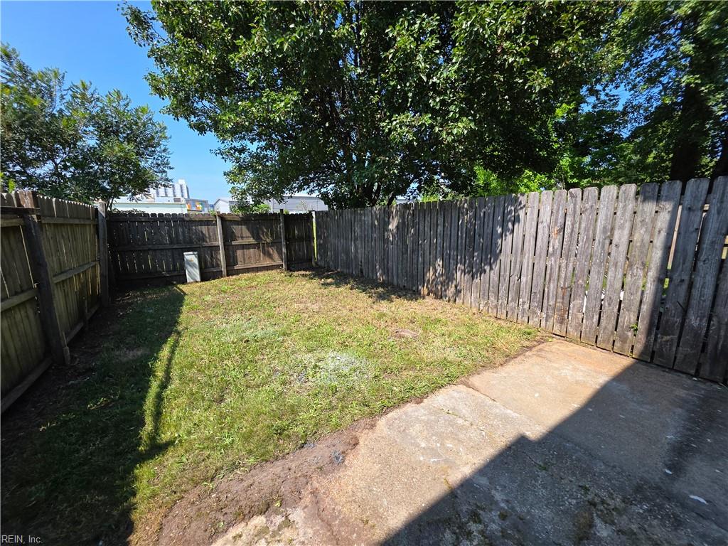 1006 Barnacle Ct Property Photo 17