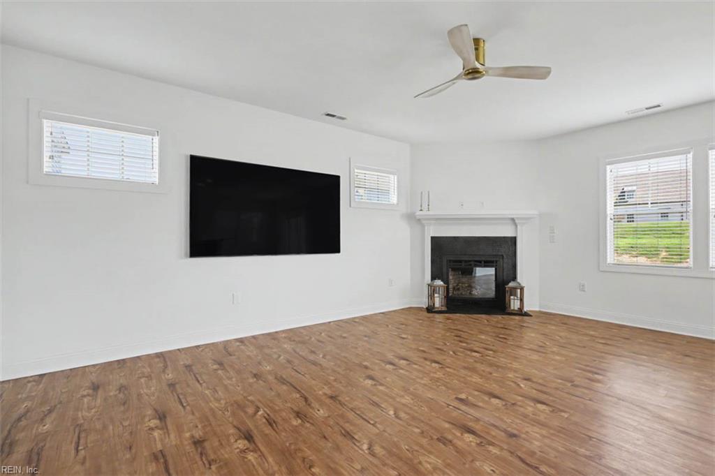 7739 Broadstairs Ln Property Photo 13