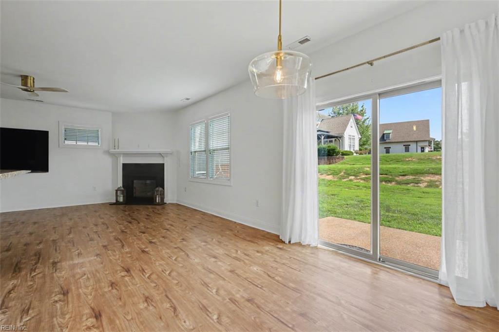 7739 Broadstairs Ln Property Photo 17