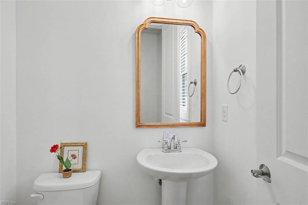 7739 Broadstairs Ln Property Photo 23