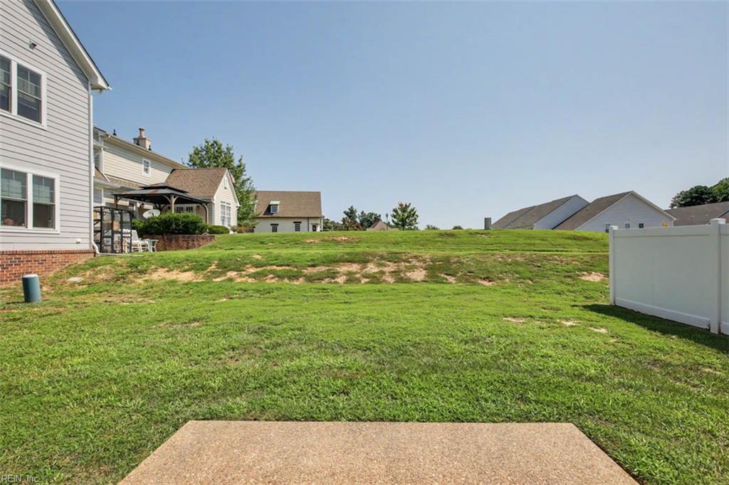 7739 Broadstairs Ln Property Photo 38