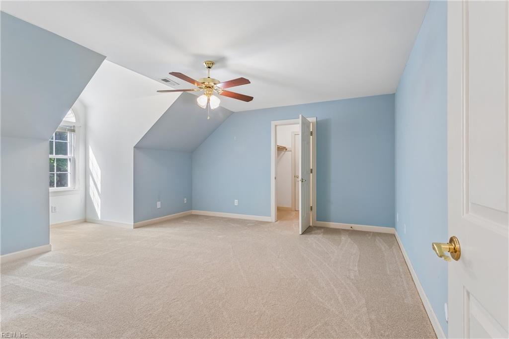 402 Comfort Cv Property Photo 32