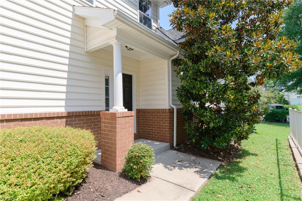 1602 Rustads Cir Property Photo 2