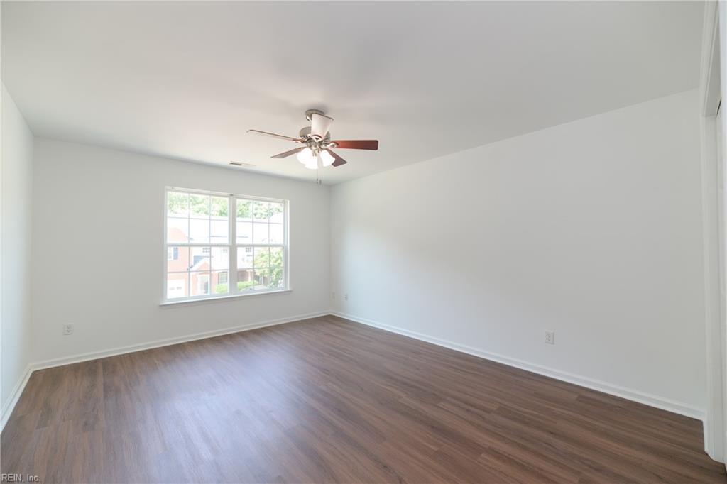 1602 Rustads Cir Property Photo 26