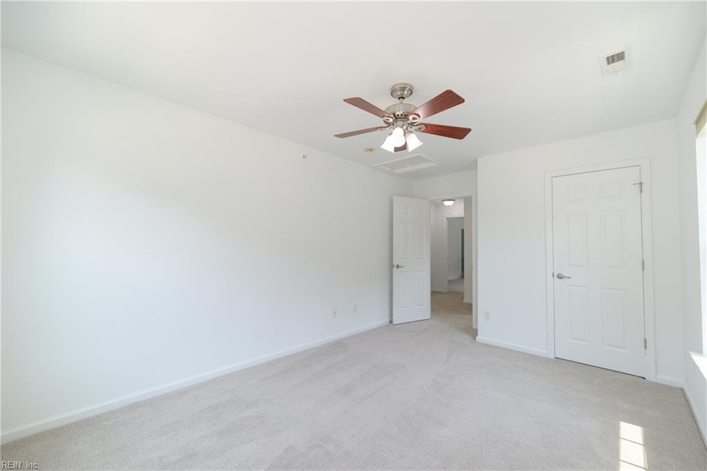 1602 Rustads Cir Property Photo 29