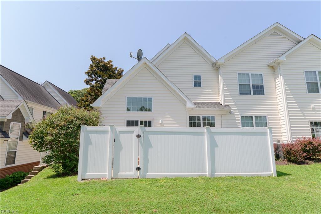 1602 Rustads Cir Property Photo 37