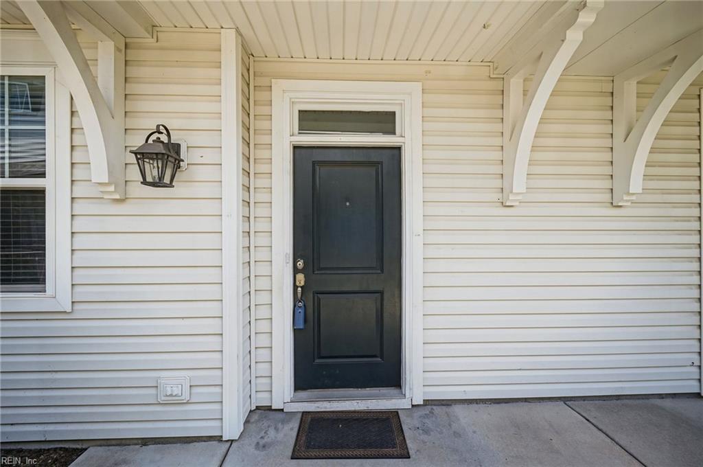 4261 Turnworth Arch Property Photo 4