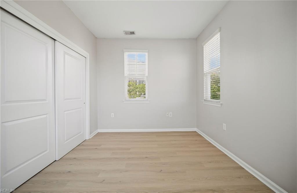 4261 Turnworth Arch Property Photo 5