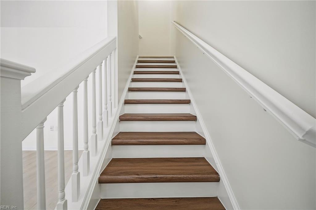 4261 Turnworth Arch Property Photo 10