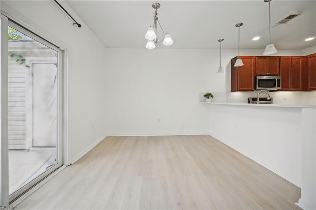 4261 Turnworth Arch Property Photo 11